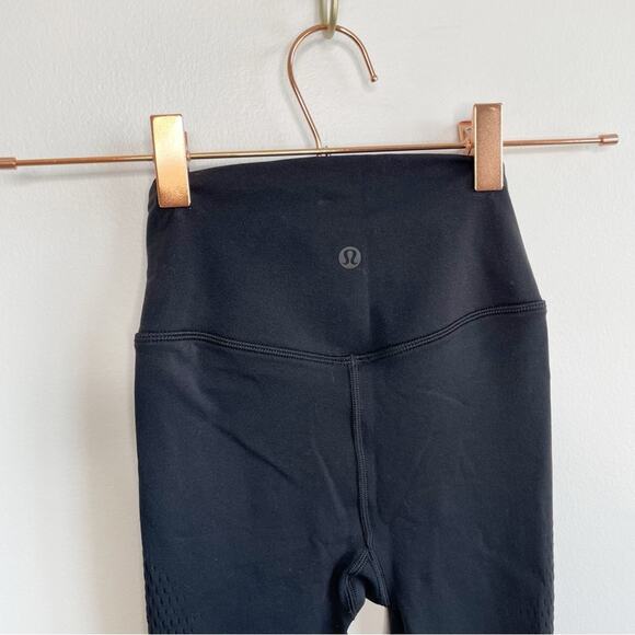 LULULEMON Reveal 7/8 Tight Leggings in Black Size 2 - Picture 7 of 8